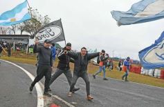 Foto de la galería: Con Nicolás Trosset a la cabeza, el TC cumplió otro cierre de primera en la ciudad