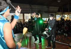 Foto de la galería: Anticipando la fiesta de los estudiantes, el Santa Catalina presentó su competencia de bandas