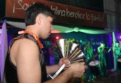 Foto de la galería: Anticipando la fiesta de los estudiantes, el Santa Catalina presentó su competencia de bandas