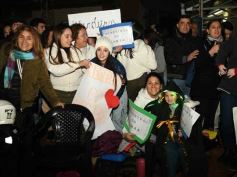 Foto de la galería: Anticipando la fiesta de los estudiantes, el Santa Catalina presentó su competencia de bandas