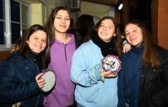 Foto de la galería: Anticipando la fiesta de los estudiantes, el Santa Catalina presentó su competencia de bandas