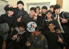 Foto de la galería: Anticipando la fiesta de los estudiantes, el Santa Catalina presentó su competencia de bandas