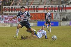 Foto de la galería: Liga Posadeña: Guaraní y Mitre no se sacaron ventaja en la ida y definen en Rocamora