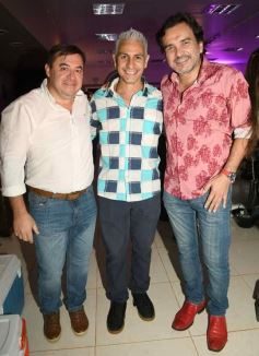 Foto de la galería: Marito y sus amigos: 1ra parte de la noche de celebración en el Club Tacurú