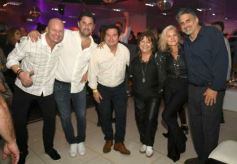 Foto de la galería: Marito y sus amigos: 1ra parte de la noche de celebración en el Club Tacurú