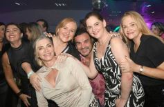 Foto de la galería: Marito y sus amigos: 1ra parte de la noche de celebración en el Club Tacurú