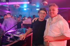 Foto de la galería: Marito y sus amigos: 1ra parte de la noche de celebración en el Club Tacurú