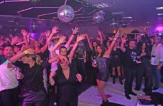 Foto de la galería: Marito y sus amigos: 1ra parte de la noche de celebración en el Club Tacurú