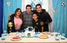 Foto de la galería: Los 11 de Benicio Olivera, con un cumple bien futbolero en Garupá