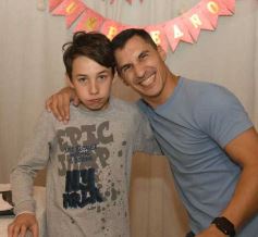 Foto de la galería: Otra vuelta en la ciudad, pasamos de trabajo al cierre de festejo con Carlos Anibal Modenutti