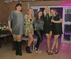 Foto de la galería: Junto a los amigos: 2da parte de la fiesta que llevó Marito Alcaráz en el Tacurú