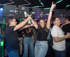 Foto de la galería: Junto a los amigos: 2da parte de la fiesta que llevó Marito Alcaráz en el Tacurú