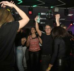 Foto de la galería: Junto a los amigos: 2da parte de la fiesta que llevó Marito Alcaráz en el Tacurú