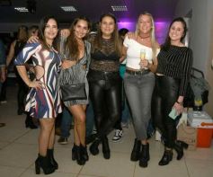 Foto de la galería: Junto a los amigos: 2da parte de la fiesta que llevó Marito Alcaráz en el Tacurú