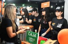 Foto de la galería: Festival Una+:  otra de las juntadas y diversión que tuvieron los amigos en la ciudad