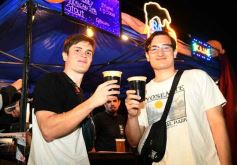 Foto de la galería: Festival Una+:  otra de las juntadas y diversión que tuvieron los amigos en la ciudad