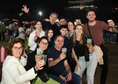 Foto de la galería: Festival Una+:  otra de las juntadas y diversión que tuvieron los amigos en la ciudad