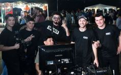 Foto de la galería: Festival Una+:  otra de las juntadas y diversión que tuvieron los amigos en la ciudad