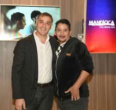 Foto de la galería: Se estrenó El Juego de tu vida, broche personal y profesional para el director Fernando Rojas Arrizabalaga