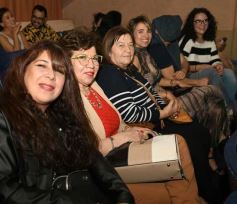 Foto de la galería: A sala llena, todo el éxito del debut de Antisiesta en el teatro