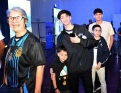 Foto de la galería: Visita histórica: las copas de la Scaloneta dejaron otro recuerdo inolvidable en su paso por la tierra colorada 