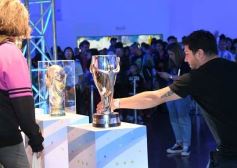 Foto de la galería: Visita histórica: las copas de la Scaloneta dejaron otro recuerdo inolvidable en su paso por la tierra colorada 