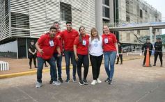 Foto de la galería: Visita histórica: las copas de la Scaloneta dejaron otro recuerdo inolvidable en su paso por la tierra colorada 