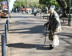 Foto de la galería: En las primeras del mes: temprano en el centro con mucha gente sumando buena onda al lunes de actividades
