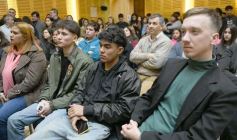 Foto de la galería: Ciberseguridad y redes sociales: estudiantes misioneros participaron de una charla-debate en la Legislatura