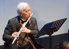 Foto de la galería: En violín y piano, el Teatro Lirico invitó a una noche con Mozart en Posadas