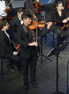 Foto de la galería: En violín y piano, el Teatro Lirico invitó a una noche con Mozart en Posadas