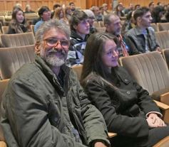 Foto de la galería: En violín y piano, el Teatro Lirico invitó a una noche con Mozart en Posadas