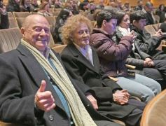 Foto de la galería: En violín y piano, el Teatro Lirico invitó a una noche con Mozart en Posadas