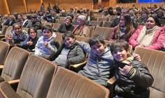 Foto de la galería: En violín y piano, el Teatro Lirico invitó a una noche con Mozart en Posadas