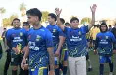 Foto de la galería: En lo más alto del fútbol misionero: Mitre gritó campeón