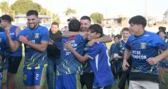 Foto de la galería: En lo más alto del fútbol misionero: Mitre gritó campeón