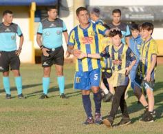 Foto de la galería: En lo más alto del fútbol misionero: Mitre gritó campeón
