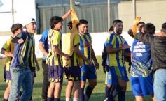 Foto de la galería: En lo más alto del fútbol misionero: Mitre gritó campeón