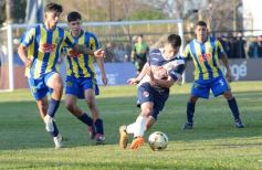 Foto de la galería: En lo más alto del fútbol misionero: Mitre gritó campeón