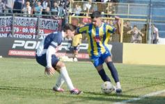 Foto de la galería: En lo más alto del fútbol misionero: Mitre gritó campeón