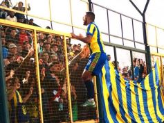 Foto de la galería: En lo más alto del fútbol misionero: Mitre gritó campeón