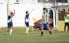 Foto de la galería: En lo más alto del fútbol misionero: Mitre gritó campeón