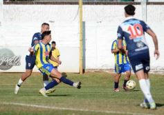 Foto de la galería: En lo más alto del fútbol misionero: Mitre gritó campeón