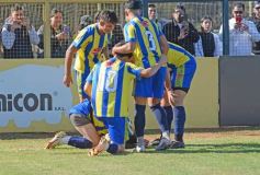 Foto de la galería: En lo más alto del fútbol misionero: Mitre gritó campeón
