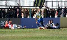 Foto de la galería: En lo más alto del fútbol misionero: Mitre gritó campeón