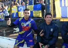 Foto de la galería: En lo más alto del fútbol misionero: Mitre gritó campeón