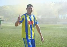 Foto de la galería: En lo más alto del fútbol misionero: Mitre gritó campeón