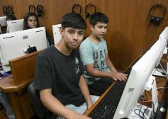 Foto de la galería: Juventud Misionera Celebra cerró actividades con una jornada tecnológica en la Legislatura