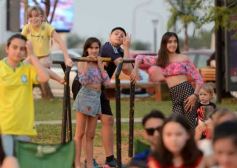 Foto de la galería: Al Caer el Sol en El Brete: el domingo de los niños se pasó con música y diversión familiar
