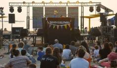 Foto de la galería: Al Caer el Sol en El Brete: el domingo de los niños se pasó con música y diversión familiar